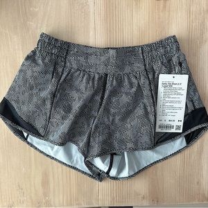 NEW Lululemon Seawheeze 2020 Hotty Hot shorts
